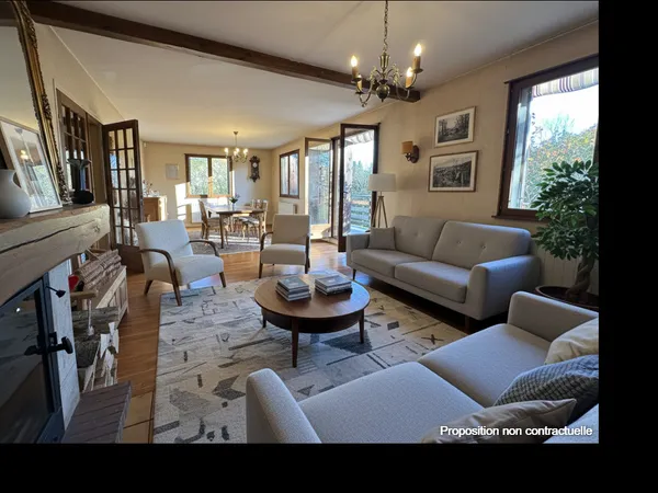 Maison 10 pièces 226 m²