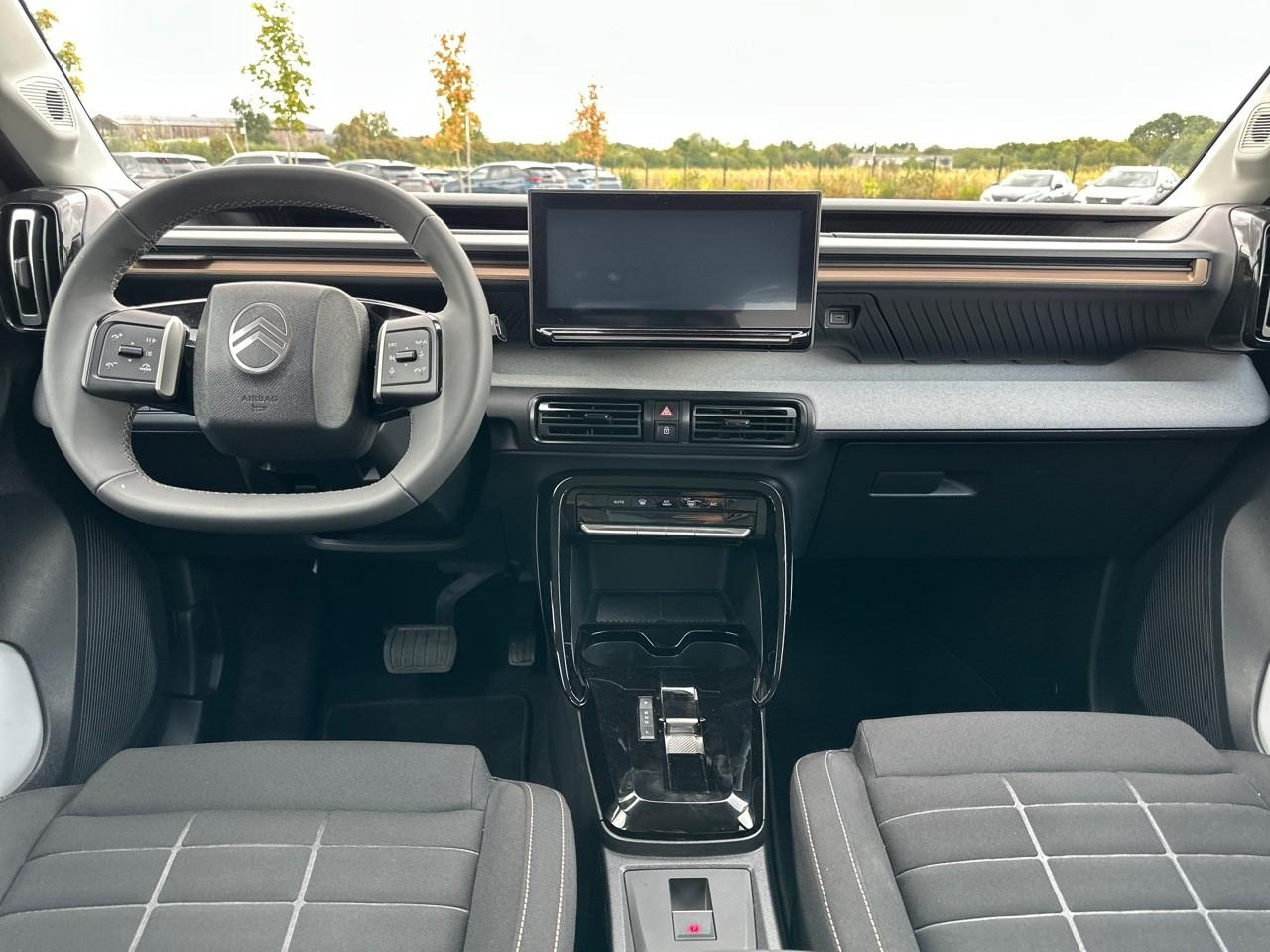 Citroën C3 Aircross hybride 145 ch aut plus — photo 9
