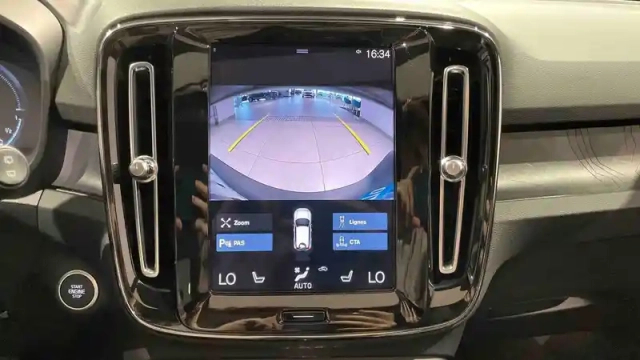 Volvo Xc40 t4 recharge 129+82 ch dct7 — photo 25