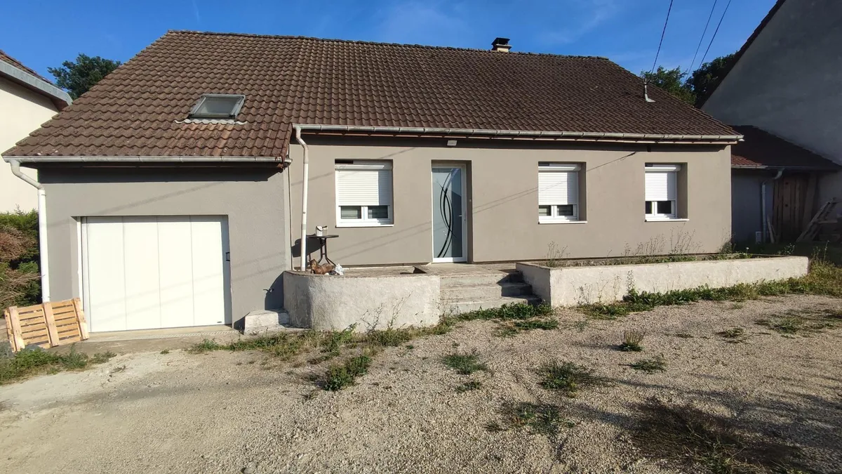 Photo 1