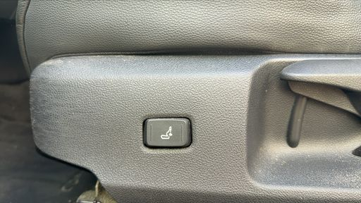 Toyota Corolla Touring Sports 2.0 VVT-i 180 Hybrid CVT - GR Sport – 2022 – 120154 km – Hybride essence – Boîte Automatique — photo 13