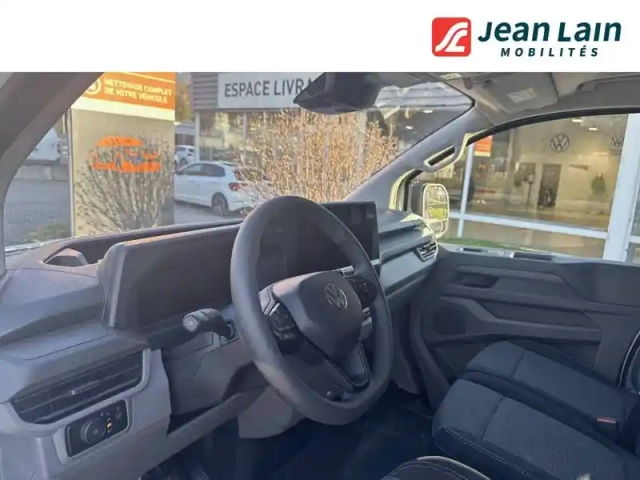 Volkswagen Transporter van l1h1 2.0 tdi 150 bva8 — photo 9