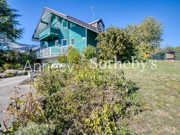 Maison 10 pièces 173 m²