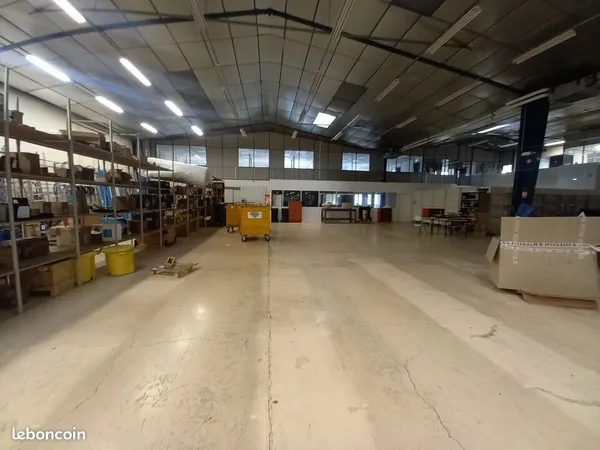 LOCAL D'ACTIVITE 1812 m² MONDEVILLE
