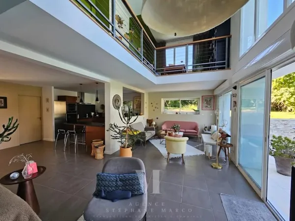 Maison 6 pièces 185 m²