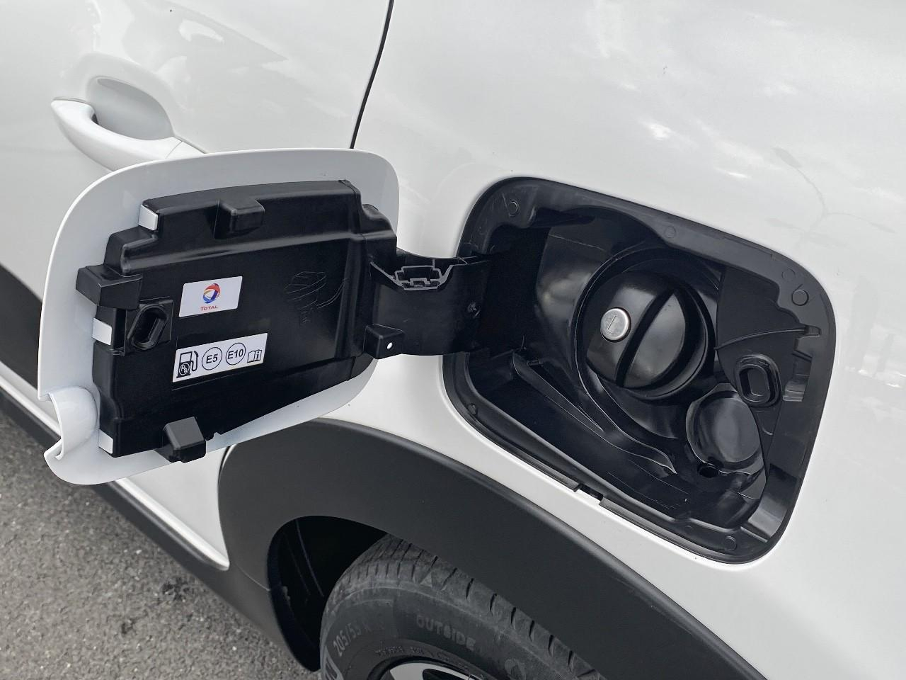 Citroën C3 1.2 puretech 83ch s&s shine — photo 24