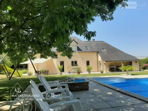 Propriété 6 pièces 145 m²