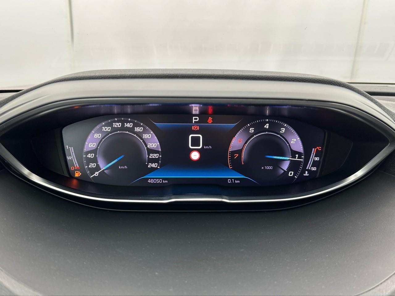 Peugeot 3008 puretech 130ch s&s eat8 allure pack — photo 22