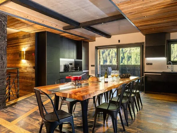 Chalet 6 pièces 300 m²
