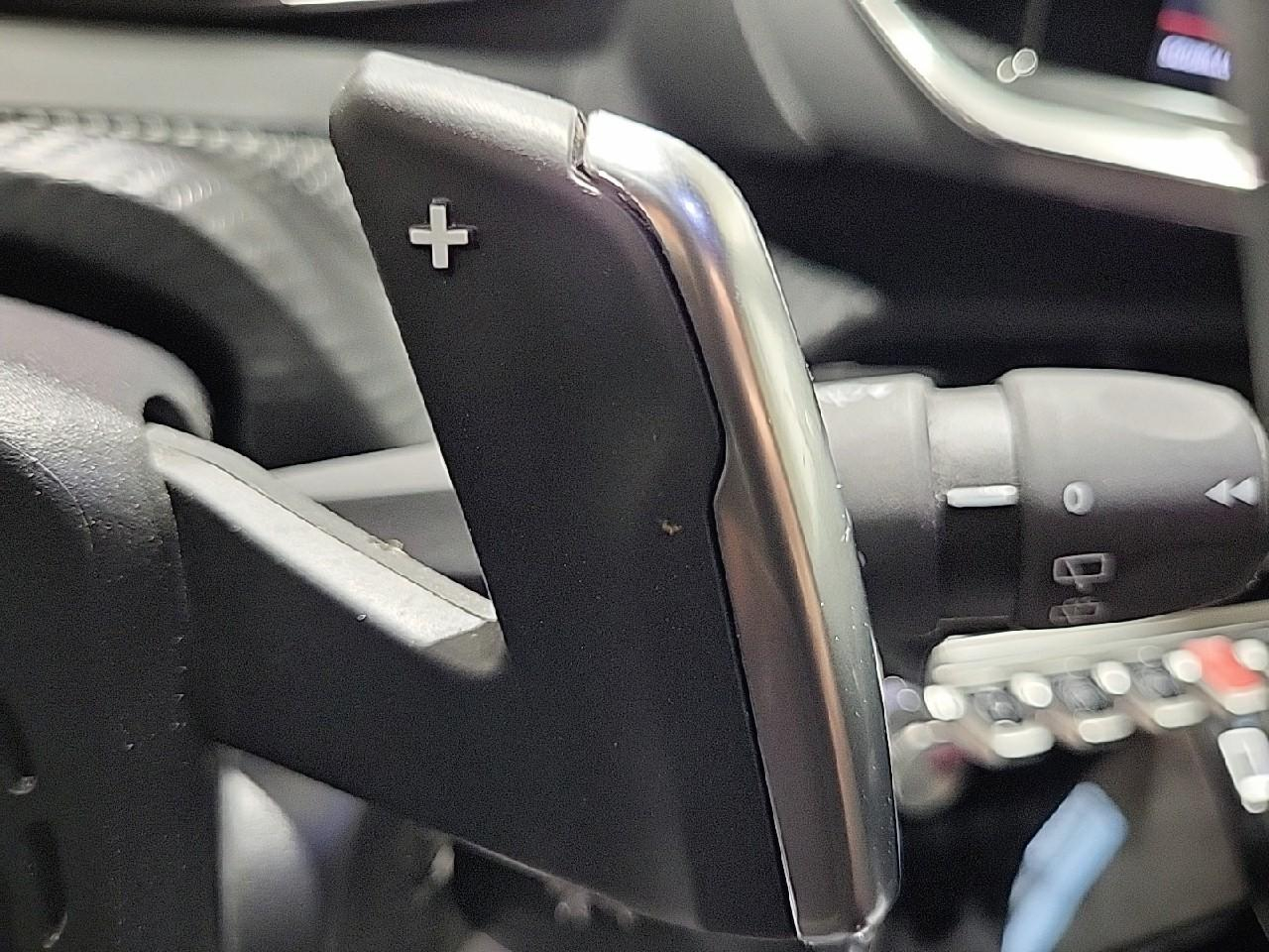 Peugeot 2008 puretech 130 s&s eat8 allure — photo 18