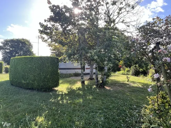 Terrain 604 m²