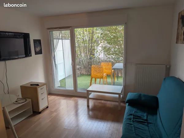 Studio meublé de 38 m² (avec terrasse et parking) - Sud Bagneux