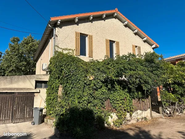 MARSEILLE 10e - Maison meublée 5 chambres, 160 m² - Saint-Tronc