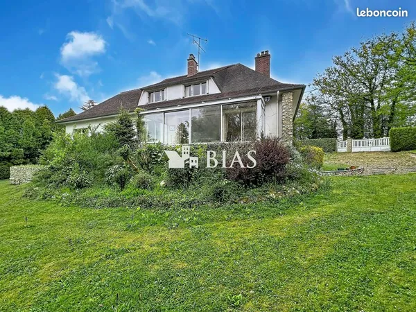 Maison 8 pièces 157 m²