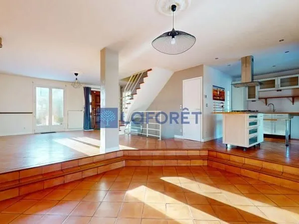 Maison 5 pièces 111 m²