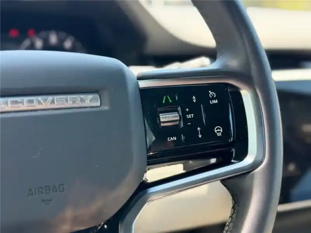 Land Rover Discovery Sport p270e phev awd bva — photo 16