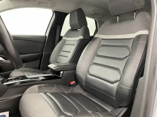 Citroën C4 puretech 130 s&amp;s eat8 — photo 14