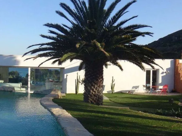 Villa 10 pièces 293 m²