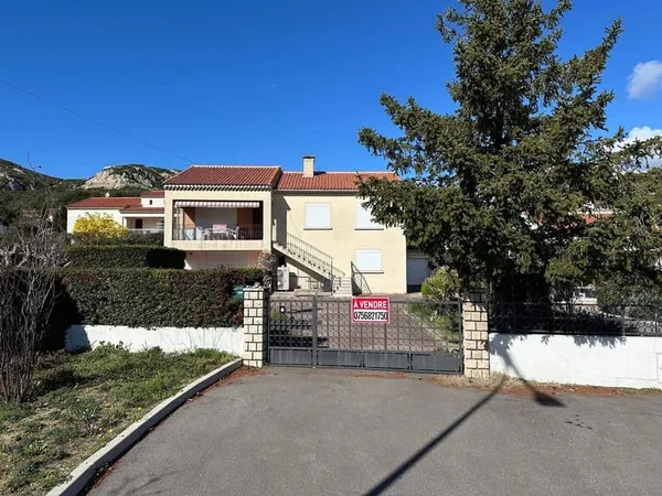 Maison 11 pièces 170 m²