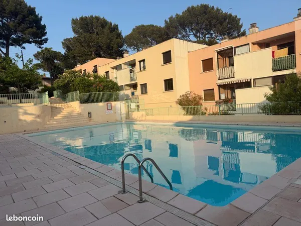 T3 Rénové Piscine Parking 70m2