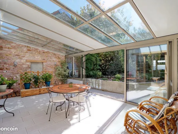 Maison 7 pièces 197 m²