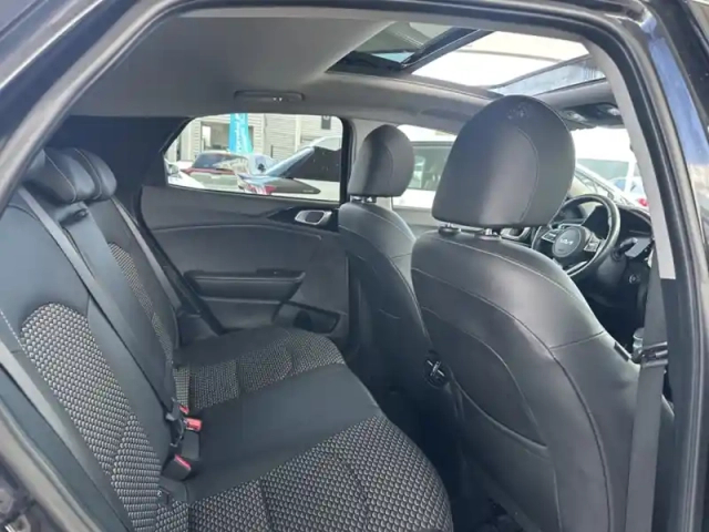 Kia Xceed design plug-in hybrid — photo 18