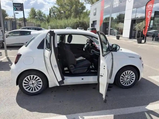 Fiat 500 3+1 e 118ch (red) my25 — photo 5