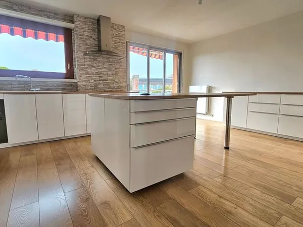 Appartement 4 pièces 154 m²