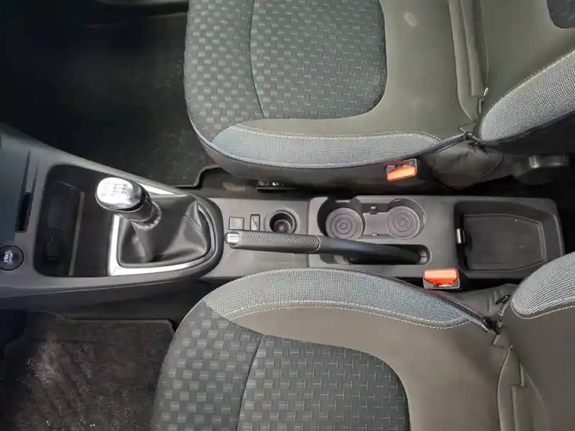 Renault Captur tce 150 fap — photo 22