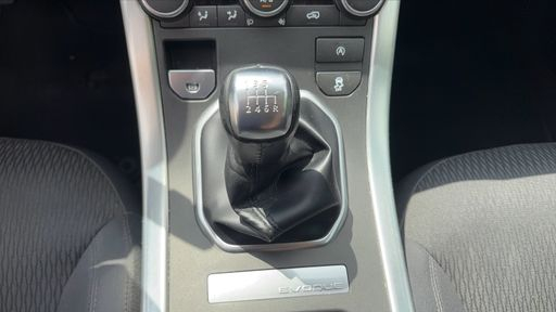 Land Rover Range Rover Evoque 2.0 TD4 150 - Executive – 2016 – 108476 km – Diesel – Boîte Manuelle — photo 29