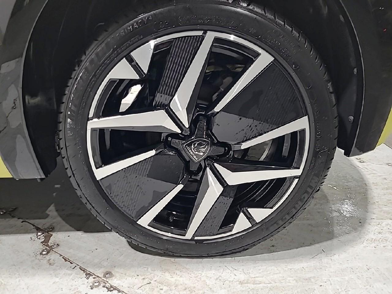 Peugeot 208 hybrid 145 ch e-dcs6 gt — photo 16