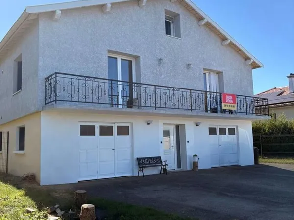 ? ? BELLE MAISON FAMILIALE ? Beauzac (43)