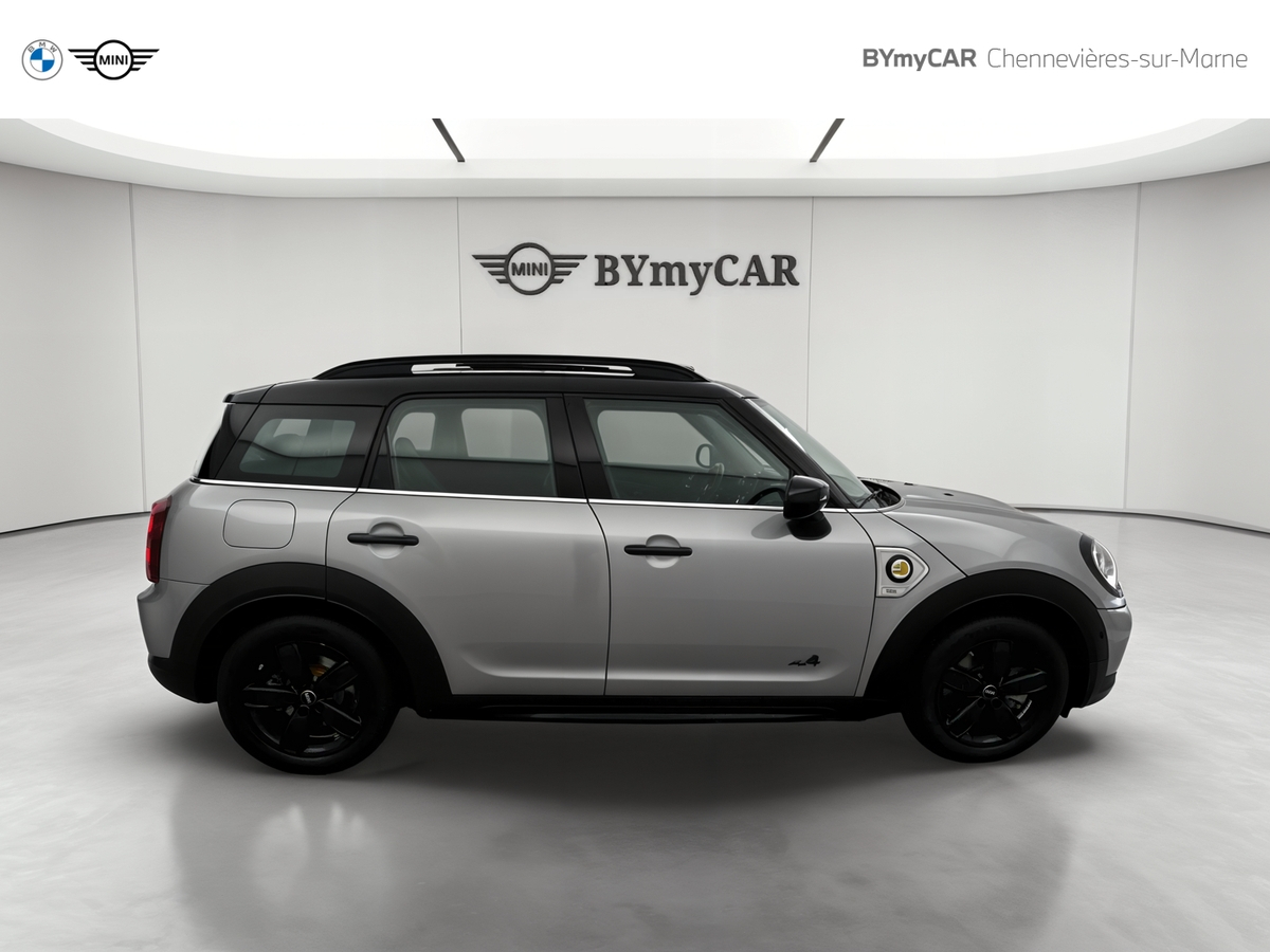 Mini Countryman 125 - 95 ch ALL4 BVA6 — photo 6