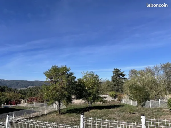 Maison 9 pièces 225 m²