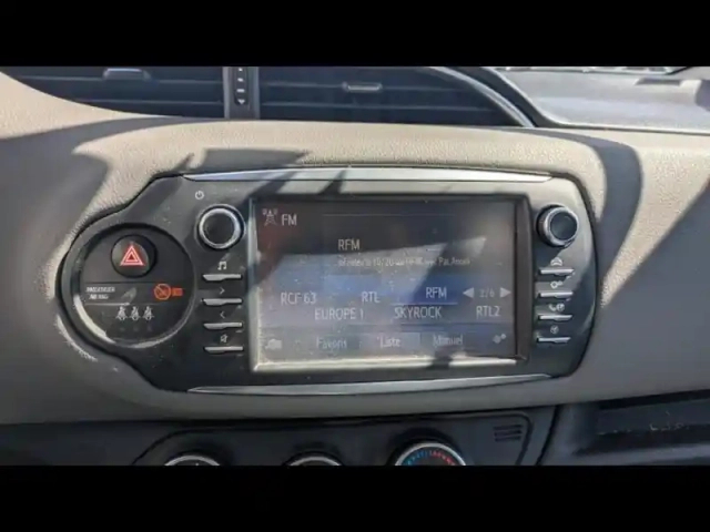 Toyota Yaris 110 vvt-i france 5p rc18 — photo 15