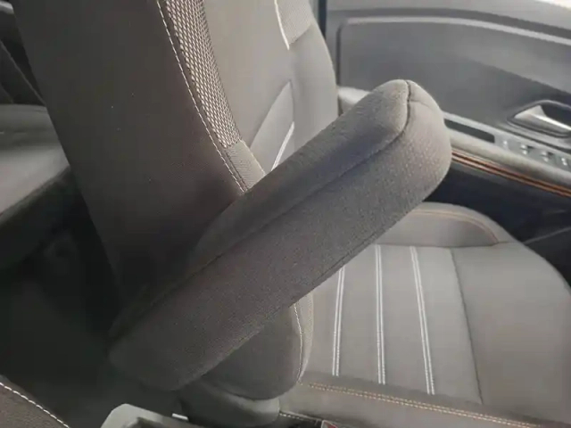 Dacia Sandero tce 110 — photo 28