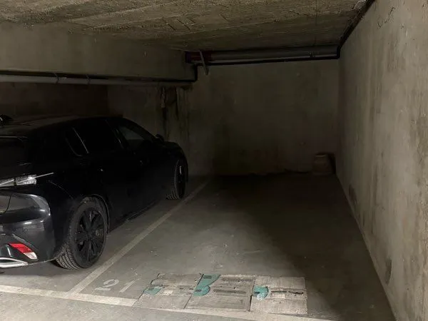 Place de Parking Médiathèque