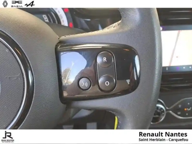 Renault Twingo 1.0 sce 65ch urban night — photo 14