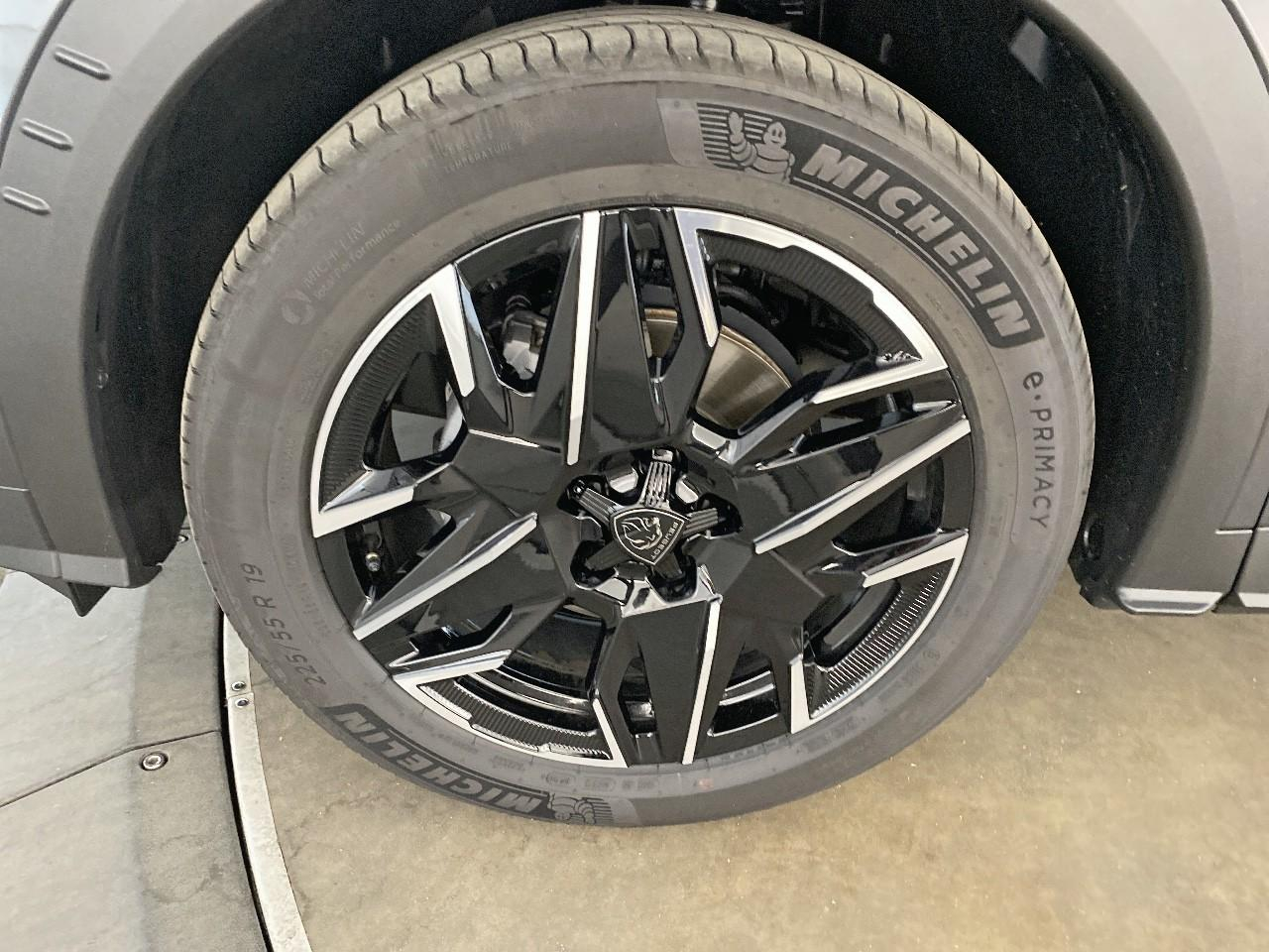 Peugeot 3008 hybrid 145 e-dcs6 allure — photo 11