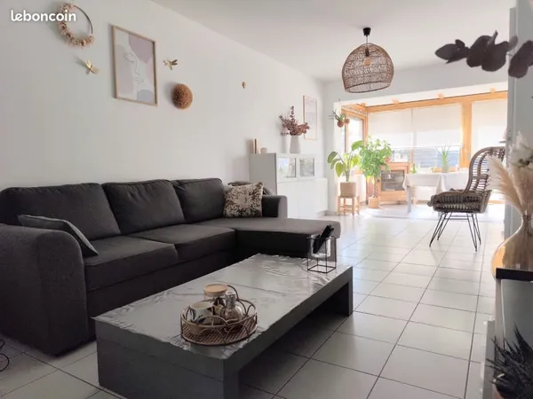 Maison récente de 93 m² - Bourg