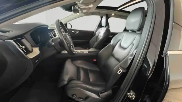 Volvo Xc60 t6 recharge awd 253 ch + 87 ch geartronic 8 — photo 12