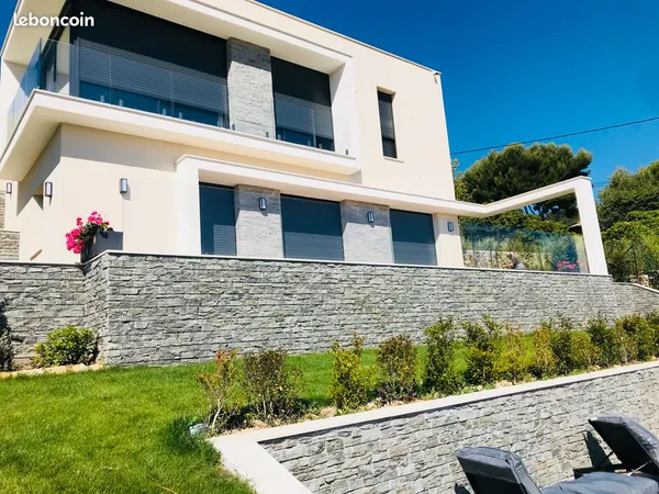 Villa location longue durée Vallauris