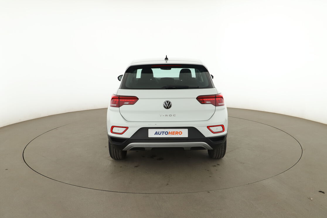 Volkswagen T-Roc 1.0 TSI — photo 4