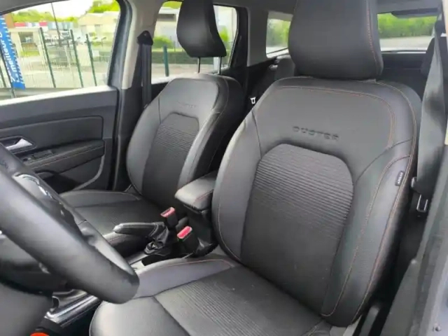 Dacia Duster 1.3 tce 150ch fap extreme 4x2 edc — photo 10