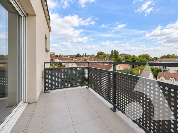 Appartement F3 avec balcon et double stationnement