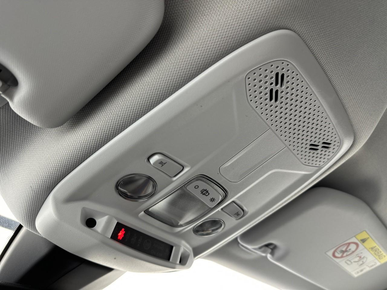 Peugeot 2008 puretech 130 s&s bvm6 allure pack — photo 32