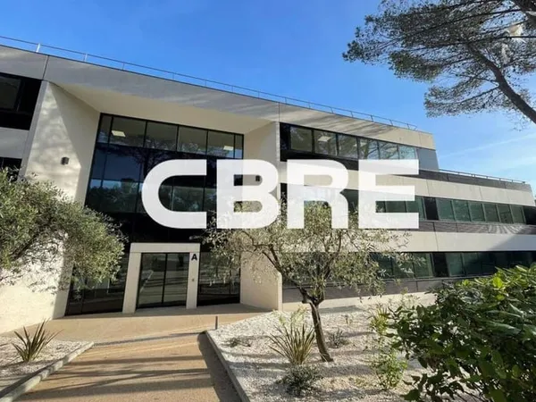Bureau 1076 m²