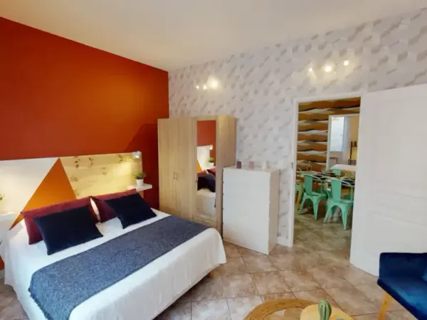 Loue chambre en appartement en colocation