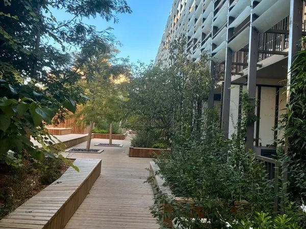 Bordeaux st seurin appartement type 3 avec terrasse en brs neuf