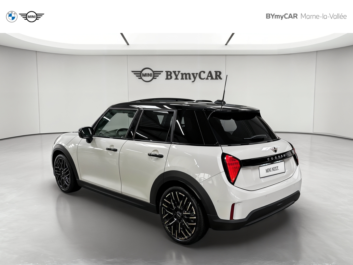 Mini Cooper 156 ch DKG7 C — photo 3